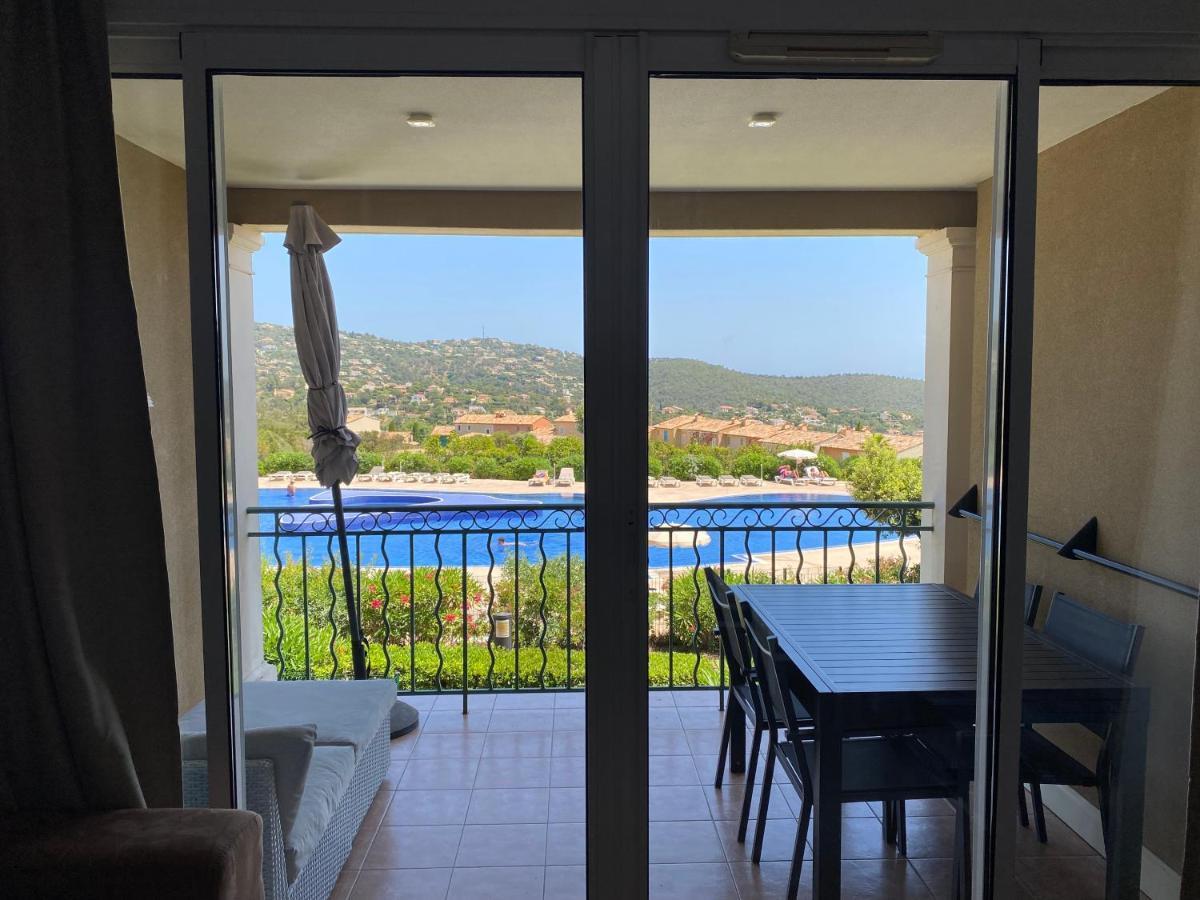 Appart. Vue Mer Avec Piscine - Golfe De St Tropez レ・ズィサンブル エクステリア 写真